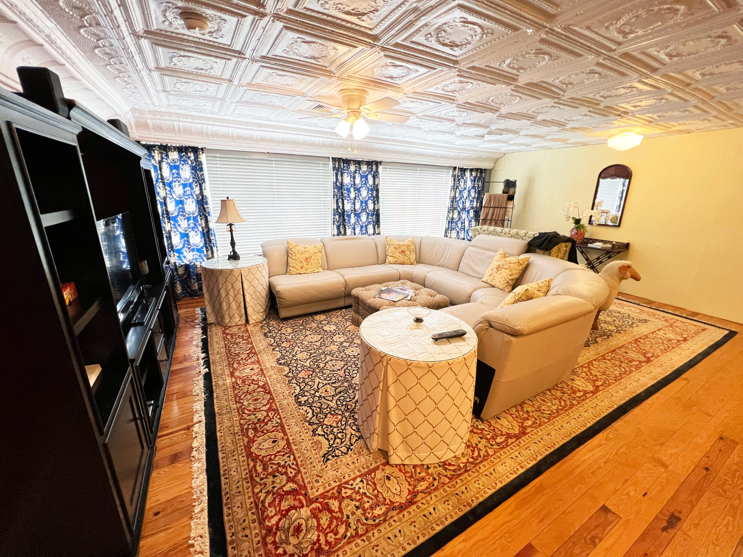Property Detail Image 6