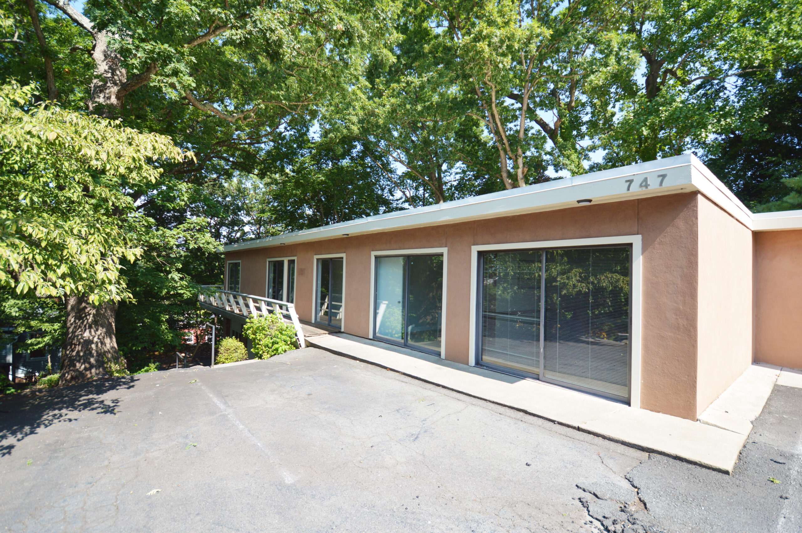Property Detail Image 1