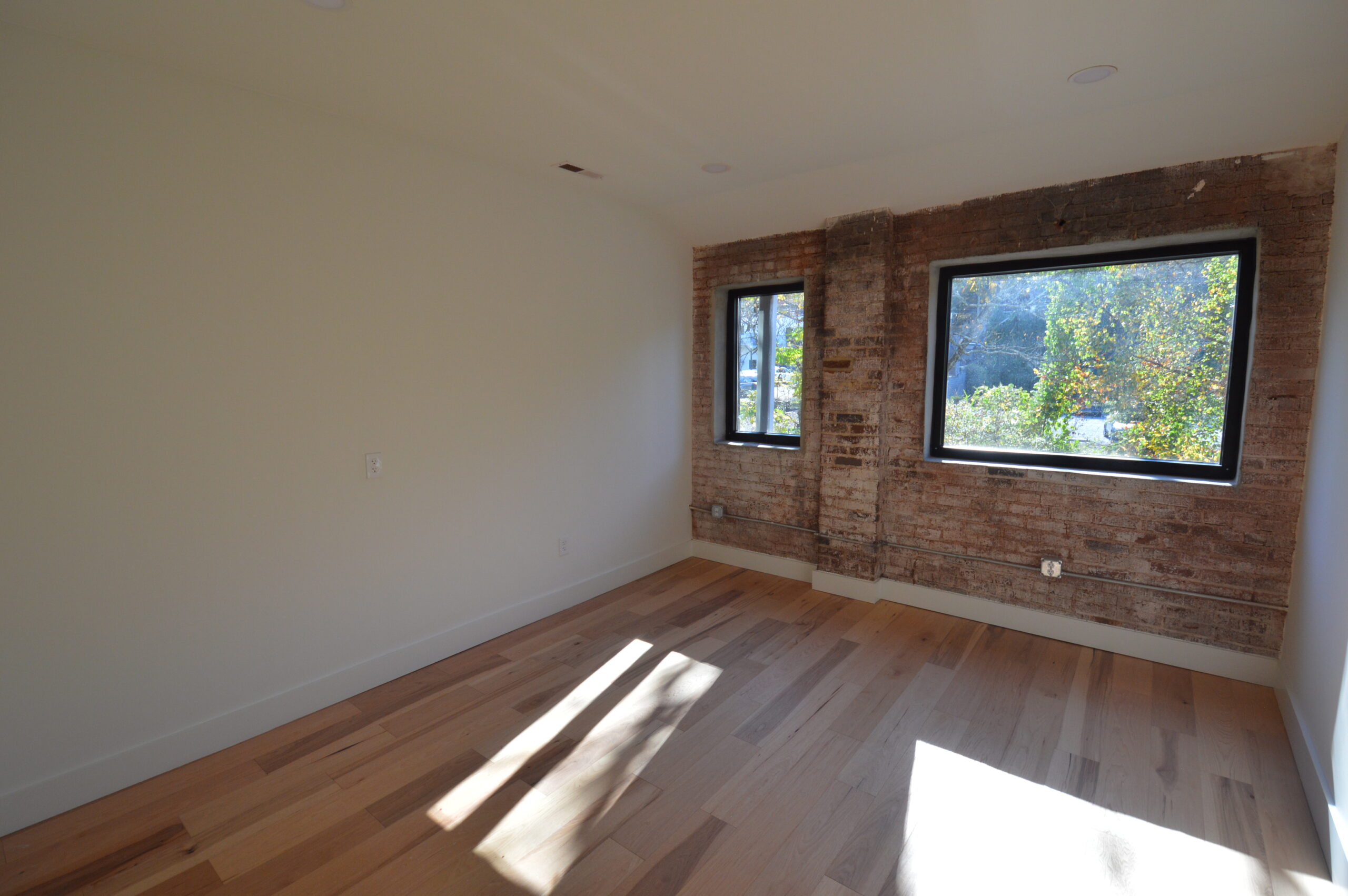 Property Detail Image 6