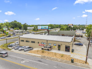 1042 E. Lindsay Street