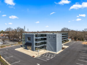 700 Highland Oaks Drive