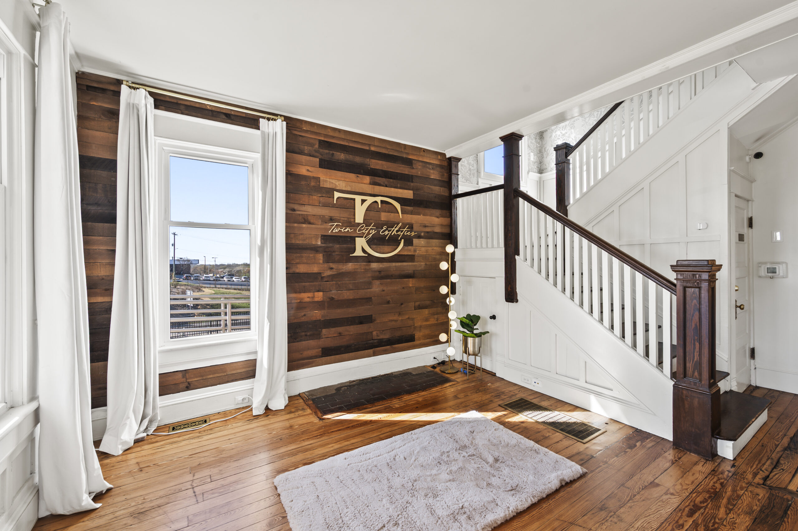 Property Detail Image 3