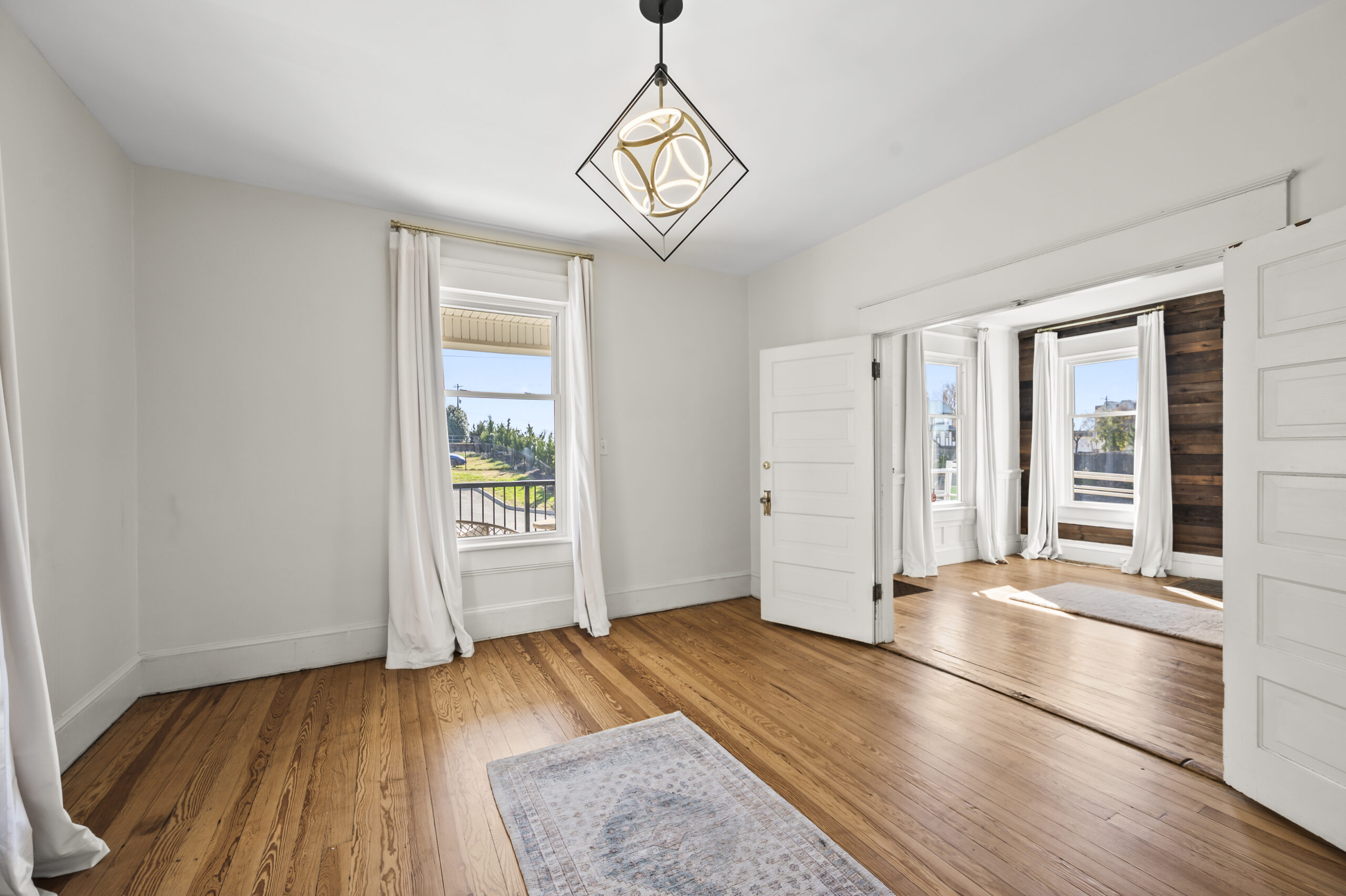 Property Detail Image 4