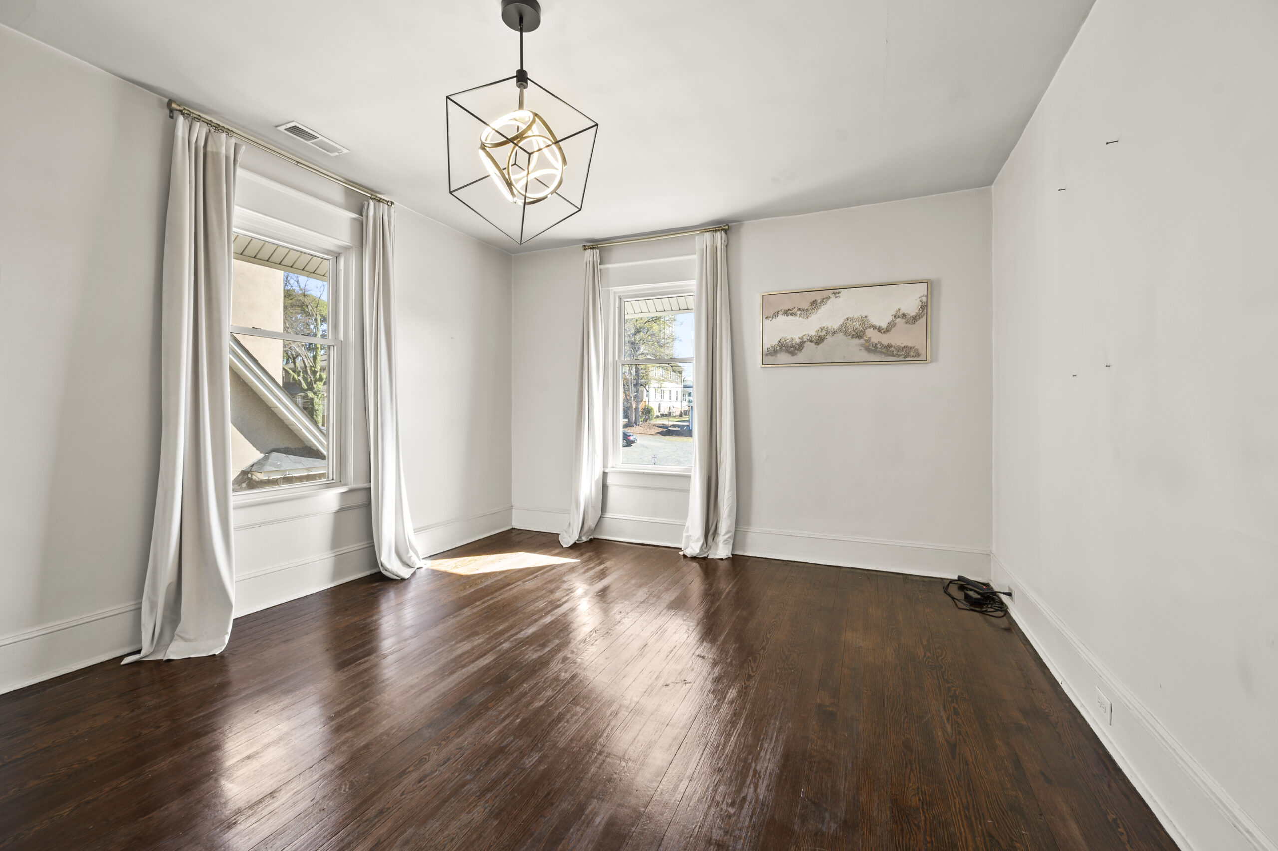 Property Detail Image 8